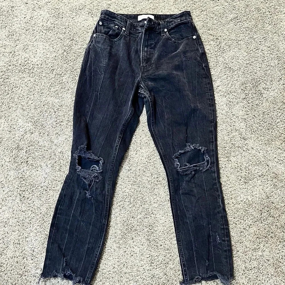 Abercrombie & Fitch Black High Rise Mom Curve Love Jeans Womens 27 4R Distressed - Picture 1 of 12